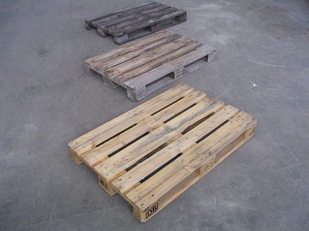 New and used pallets