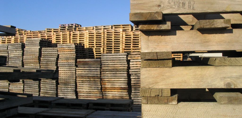 Pallets stock